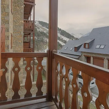 Saplan Real Estate Pleta Nheu * Baqueira Beret