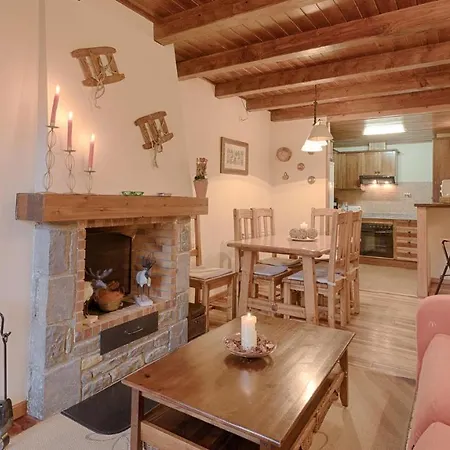 Saplan Real Estate Pleta Nheu Oda ve Kahvaltı Baqueira Beret